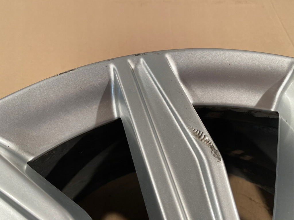 1x Alufelge 19 Zoll 8.0" 5x112 39ET 4K0601025M Audi A6 C8 Rim Wheel FEL4828908329er