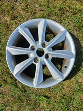 Laden Sie das Bild in den Galerie-Viewer, 1x Alufelge 16 Zoll 6.5" 4x108 47 5ET Glanz Silber H1BJ1007C1 Ford Fiesta I FEL5997158617zm