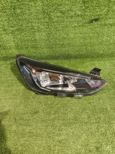 Laden Sie das Bild in den Galerie-Viewer, Frontscheinwerfer Ford Focus MX7B-13E014-CD LED Rechts Scheinwerfer Headlight SCH3000836999wc