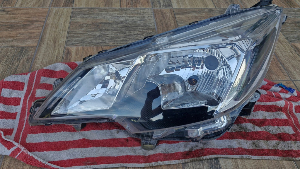 Frontscheinwerfer Mitsubishi Space Star 8301D445 Links Scheinwerfer Headlight SCH7457631971cz