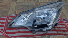 Laden Sie das Bild in den Galerie-Viewer, Frontscheinwerfer Mitsubishi Space Star 8301D445 Links Scheinwerfer Headlight SCH7457631971cz