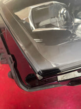 Laden Sie das Bild in den Galerie-Viewer, Frontscheinwerfer Skoda Scala 657941016A Full LED Rechts Scheinwerfer Headlight SCH4258711531ud