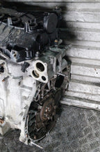 Laden Sie das Bild in den Galerie-Viewer, Motor Citroën C4 Cactus HM01 1.2 VTI 82PS 144TKm 2015 Benzin Engine Unkomplett MOT4945698466kc