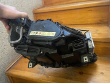 Load image into Gallery viewer, Frontscheinwerfer BMW 7 F01 F02 Xenon Ein Stück (Rechts oder Links) Headlight SCH7718534891bj