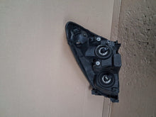Load image into Gallery viewer, Frontscheinwerfer Toyota Corolla Verso Rechts Scheinwerfer Headlight SCH4644523807nc