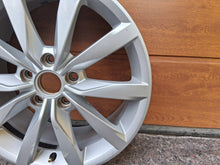 Load image into Gallery viewer, 1x Alufelge 17 Zoll 7.0" 5x112 49ET Glanz Silber 5G0601025CH VW Golf VII I Caddy FEL8369502127ib