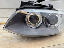 Load image into Gallery viewer, Frontscheinwerfer BMW E93 E92 7263052 7255724 7273203 Xenon Rechts oder Links SCH6246060117tb