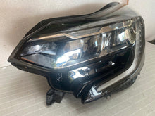 Laden Sie das Bild in den Galerie-Viewer, Frontscheinwerfer Renault Captur II 260601693R LED Ein Stück (Rechts oder Links) SCH5713845265cd