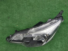 Laden Sie das Bild in den Galerie-Viewer, Frontscheinwerfer Mitsubishi Space Star Links Scheinwerfer Headlight