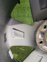 Load image into Gallery viewer, 1x Alufelge 17 Zoll 7.0" 5x114.3 55ET Honda Hr-V Hrv Rim Wheel FEL7907464097tm