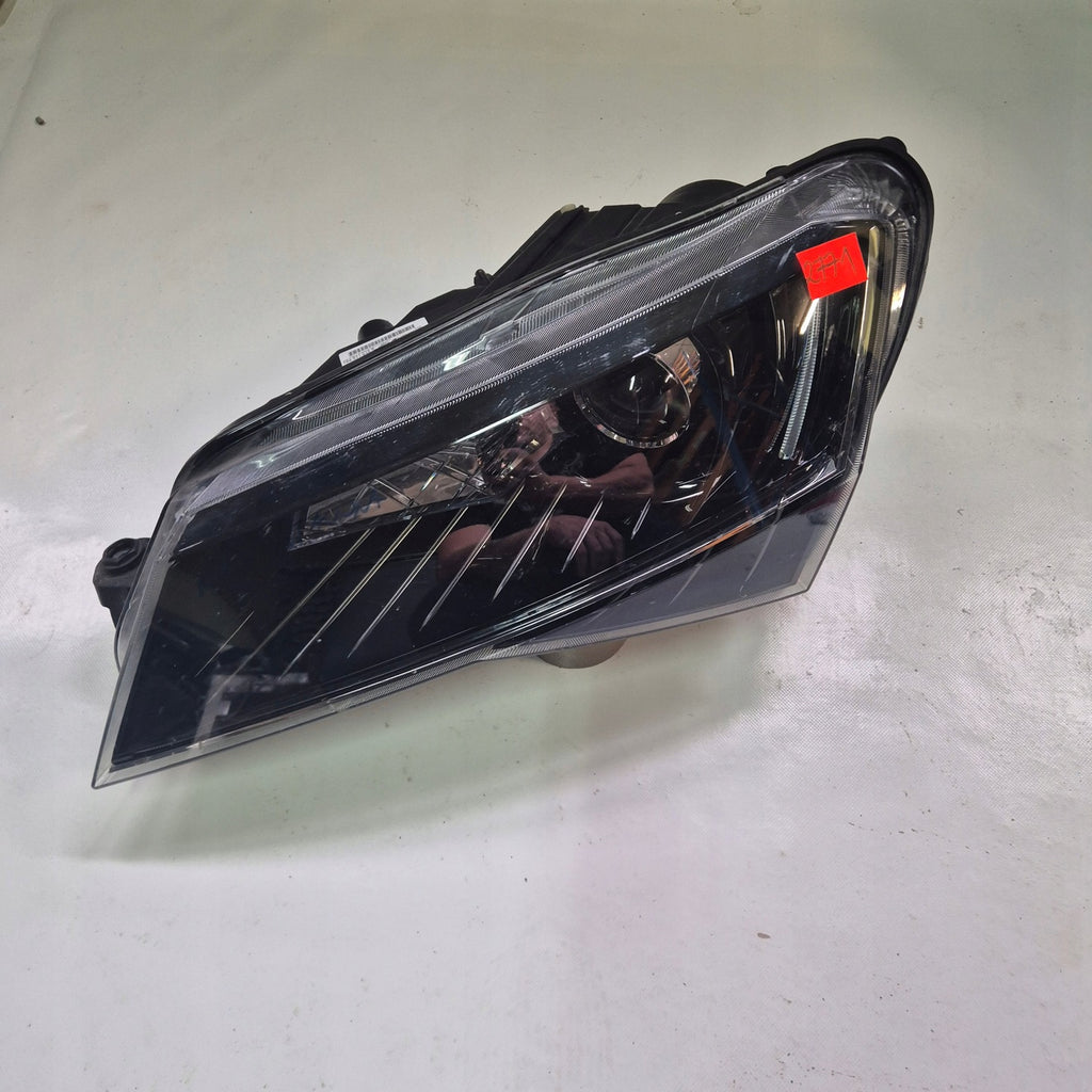Frontscheinwerfer Skoda Superb 3V1941015B Xenon Links Scheinwerfer Headlight SCH9025447226ee