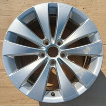 Load image into Gallery viewer, 1x Alufelge 17 Zoll 8.0" 5x112 41ET Glanz Silber 3C8601025 VW Passat Cc FEL2704358362ck