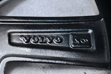 Laden Sie das Bild in den Galerie-Viewer, 1x Alufelge 18 Zoll 8.0" 5x108 42ET Glanz Schwarz 32358646 Volvo Xc60 Rim Wheel