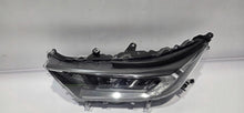Laden Sie das Bild in den Galerie-Viewer, Frontscheinwerfer Toyota V LED Links Scheinwerfer Headlight SCH2735296189bb