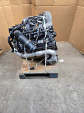 Laden Sie das Bild in den Galerie-Viewer, Motor Audi A4 B8 CCW 3.0 TDI 132TKm 2008 Diesel Engine Komplett