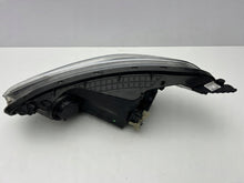 Load image into Gallery viewer, Frontscheinwerfer Hyundai I10 92102-B9000 Rechts Scheinwerfer Headlight