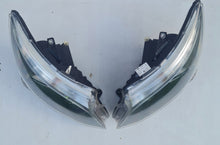 Laden Sie das Bild in den Galerie-Viewer, Frontscheinwerfer Mercedes-Benz Vito W447 A4479067700 A4479067800 Ein Satz