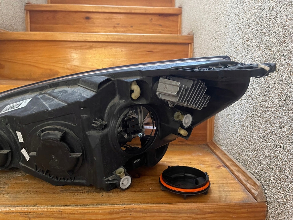 Frontscheinwerfer Ford Focus JX7E13W029-AE LED Rechts Scheinwerfer Headlight