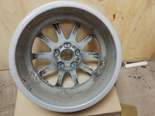 Load image into Gallery viewer, 1x Alufelge 17 Zoll 7.5" 5x120 32ET Glanz Silber 6787575 BMW X3 F25 Rim Wheel FEL6946186664ir