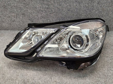 Laden Sie das Bild in den Galerie-Viewer, Frontscheinwerfer Mercedes-Benz W212 A2128201959SCZ A2128201959 Xenon Links SCH7588482205iw