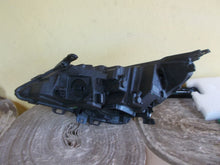 Laden Sie das Bild in den Galerie-Viewer, Frontscheinwerfer Opel Astra K 39023763 Rechts Scheinwerfer Headlight