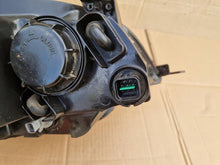 Load image into Gallery viewer, Frontscheinwerfer Opel Antara Links Scheinwerfer Headlight SCH6060644967pl