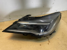 Laden Sie das Bild in den Galerie-Viewer, Frontscheinwerfer Opel Astra LED Links Scheinwerfer Headlight