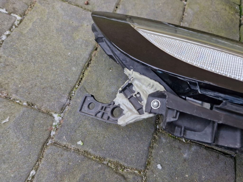 Frontscheinwerfer Jeep Cherokee 76980-7589690 Rechts Scheinwerfer Headlight SCH1794250920gu