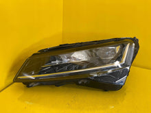 Laden Sie das Bild in den Galerie-Viewer, Frontscheinwerfer Skoda Superb III 3V1941015D LED Links Scheinwerfer Headlight