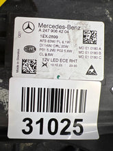 Laden Sie das Bild in den Galerie-Viewer, Frontscheinwerfer Mercedes-Benz W247 A2479064204 LED Rechts Headlight SCH7856337975yo