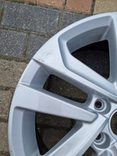 Load image into Gallery viewer, 1x Alufelge 16 Zoll 6.5&quot; 5x112 46ET Schwarz 5G0601025EA VW Golf Vii Rim Wheel