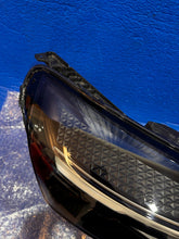 Laden Sie das Bild in den Galerie-Viewer, Frontscheinwerfer Renault Clio I V 260103507R Rechts Scheinwerfer Headlight SCH7913366508jf