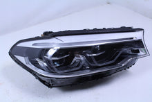 Laden Sie das Bild in den Galerie-Viewer, Frontscheinwerfer BMW 5 G31 G30 8499122 Rechts Scheinwerfer Headlight SCH3385825259xv