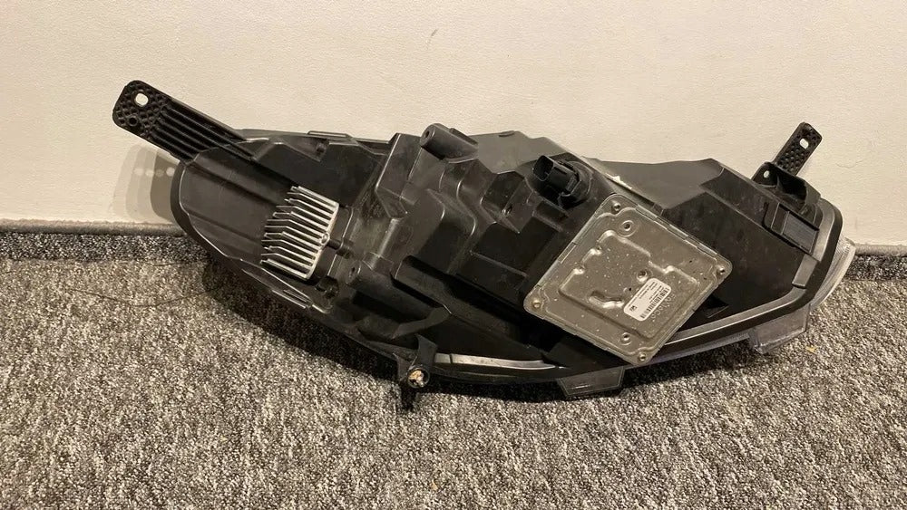 Frontscheinwerfer Ford Fiesta L1BB-13E015-GB Links Scheinwerfer Headlight SCH4013771324yb