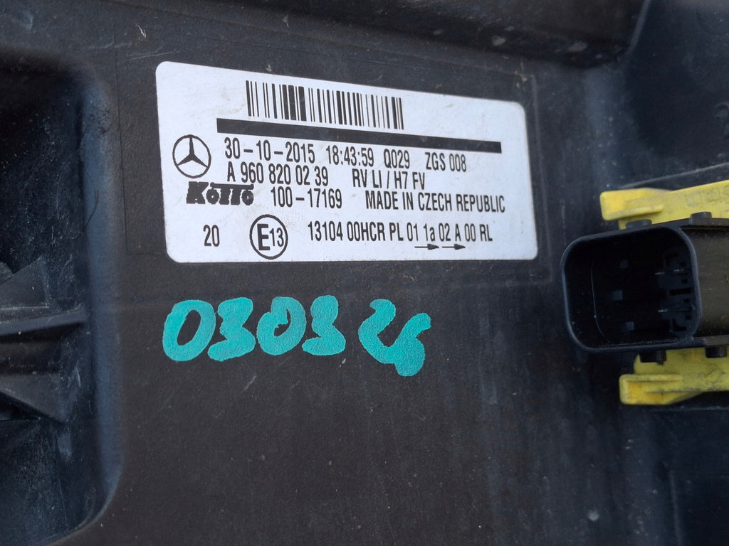 Frontscheinwerfer Mercedes-Benz A9608200239 Rechts Scheinwerfer Headlight SCH2281713511bi