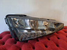 Laden Sie das Bild in den Galerie-Viewer, Frontscheinwerfer Skoda Scala 657941016 LED Rechts Scheinwerfer Headlight SCH9623849409ut
