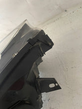 Laden Sie das Bild in den Galerie-Viewer, Frontscheinwerfer Renault Captur 1305237129 Links Scheinwerfer Headlight SCH7002942830vg