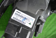 Load image into Gallery viewer, Frontscheinwerfer Dacia Duster 260609367R Links Scheinwerfer Headlight SCH4995392965vh