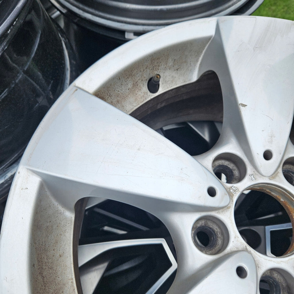 1x Alufelge 17 Zoll 7.5" 5x120 43ET Glanz Grau 6776777 BMW 5 E60 E61 Rim Wheel FEL4580493319fm