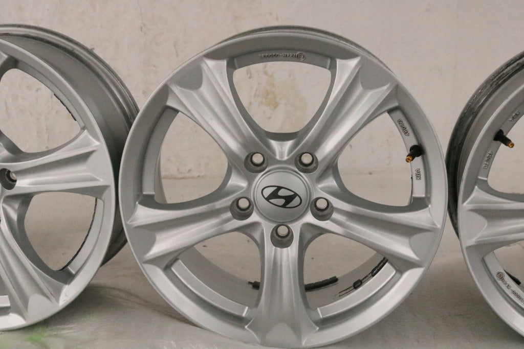 1x Alufelge 16 Zoll 6.5" 5x114.3 46ET KH04-6516 Hyundai Tucson Santa Rim Wheel FEL3126837599qk