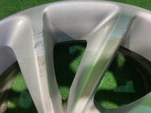 Laden Sie das Bild in den Galerie-Viewer, 1x Alufelge 16 Zoll 7.0" 5x105 41ET 39078765 Opel Astra Rim Wheel FEL1941587685ce