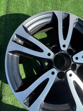 Load image into Gallery viewer, 1x Alufelge 16 Zoll 6.5&quot; 5x112 A2464010000 Mercedes-Benz Rim Wheel