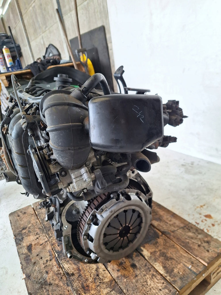 Motor Hyundai I10 G4LA 1.2 142TKm Benzin Engine Unkomplett