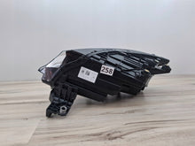 Laden Sie das Bild in den Galerie-Viewer, Frontscheinwerfer VW Multivan T7 7T1941082C Rechts Scheinwerfer Headlight SCH3731036755rs