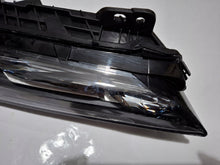 Laden Sie das Bild in den Galerie-Viewer, Frontscheinwerfer BMW 7 9879936-14 LED Rechts Scheinwerfer Headlight