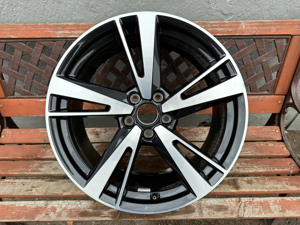 1x Alufelge 19 Zoll 8.5" 5x112 53ET 8V060102FN Audi A3 Rim Wheel FEL6825815687nh