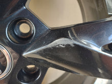 Laden Sie das Bild in den Galerie-Viewer, 1x Alufelge 17 Zoll 6.5&quot; 5x112 46ET 5E3601025 Skoda Octavia 5e3 Rim Wheel