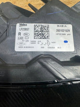 Laden Sie das Bild in den Galerie-Viewer, Frontscheinwerfer Dacia Sandero III Logan 260102152R Rechts Headlight SCH5074920698xy
