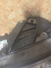 Laden Sie das Bild in den Galerie-Viewer, Frontscheinwerfer Mercedes-Benz W164 1Z9263036 A1648205661 Xenon Links Headlight SCH6384392704rd