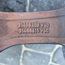 Laden Sie das Bild in den Galerie-Viewer, 1x Alufelge 17 Zoll 7.0" 5x108 50ET 31408408 Volvo V60 Rim Wheel FEL1101478152gw
